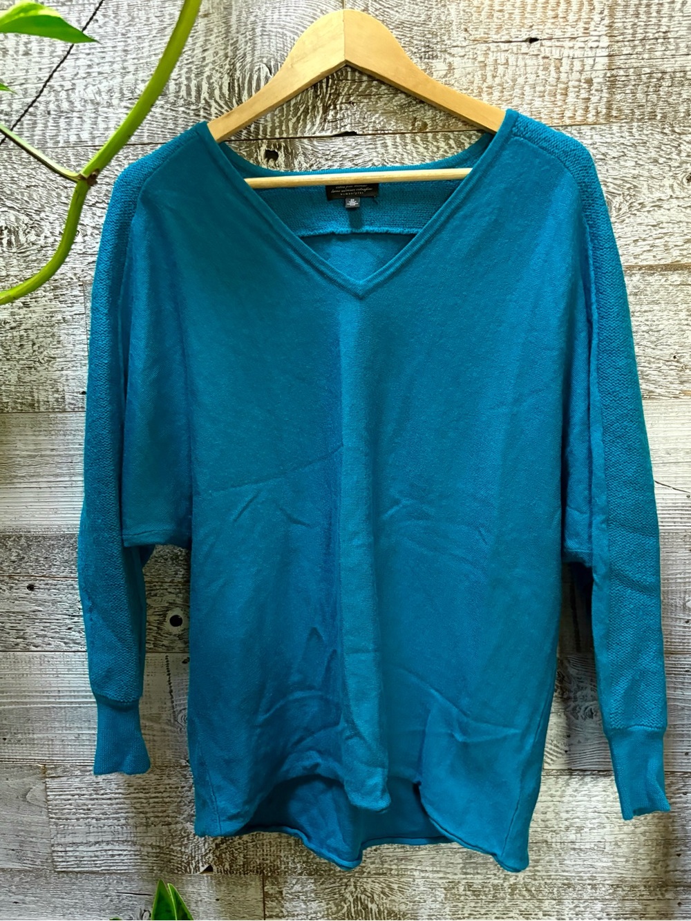 Lord & Taylor | 100% Extra Fine Merino Wool V-Neck Pullover - Women's 0X, Teal